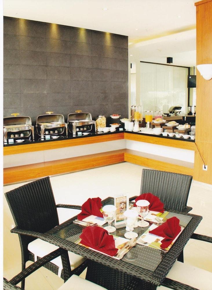 Hotel Sahid Mutiara Karawaci Tangerang Exterior foto